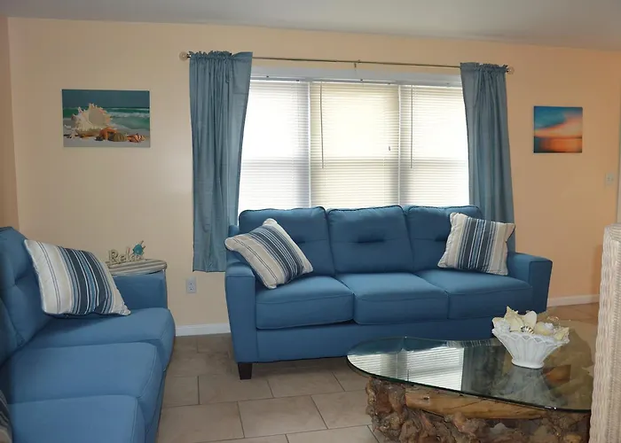 The Ocean Weeks Apartment *
