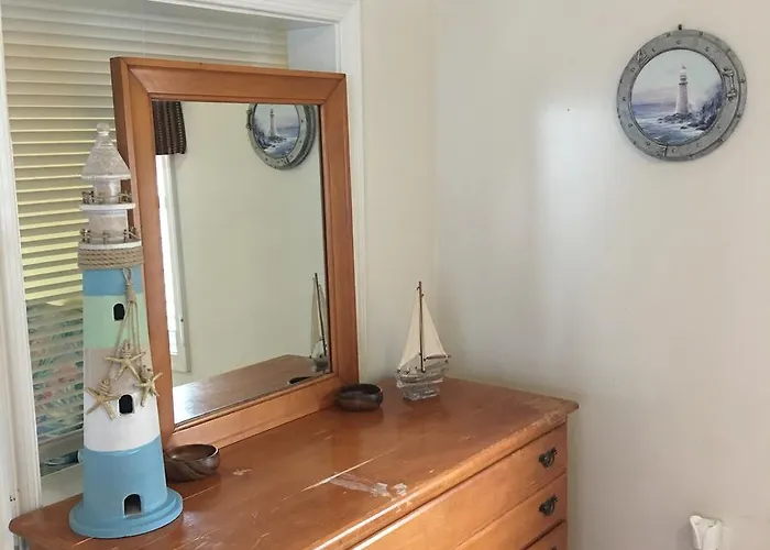 The Ocean Weeks Apartment *