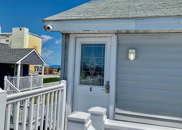 The Ocean Weeks Apartment *