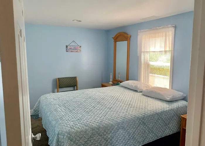The Ocean Weeks Apartment